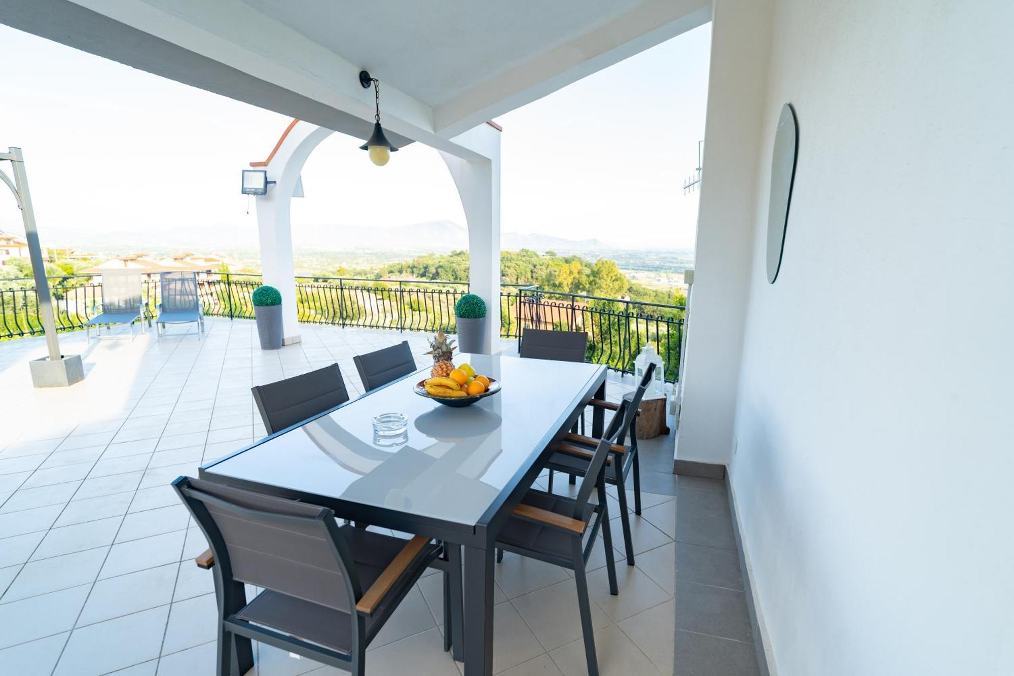 Villa Del Pino, Terrazza Vista Mare Minturno Exteriör bild