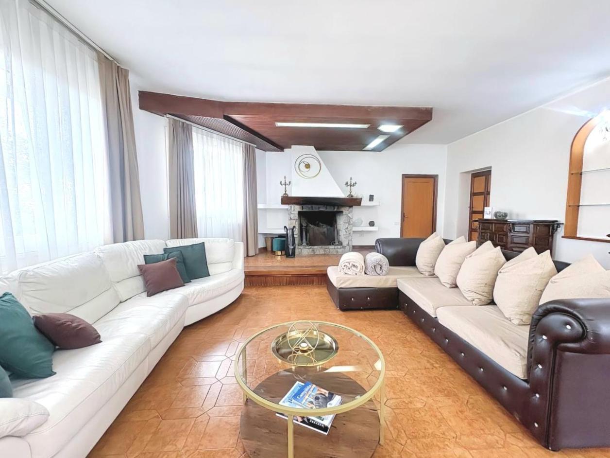 Villa Del Pino, Terrazza Vista Mare Minturno Exteriör bild